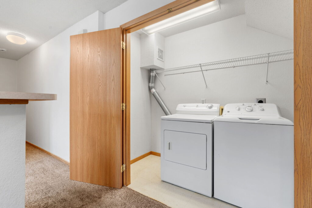 12-web-or-mls-1054 8th Ave-12