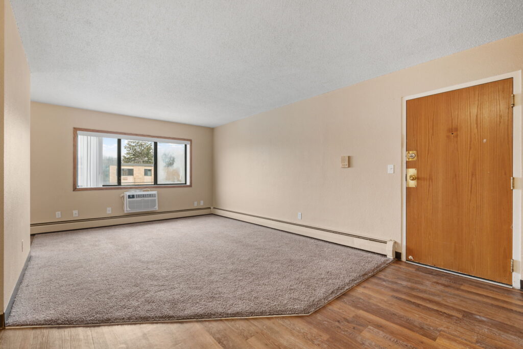 22-web-or-mls-1054 8th Ave-22