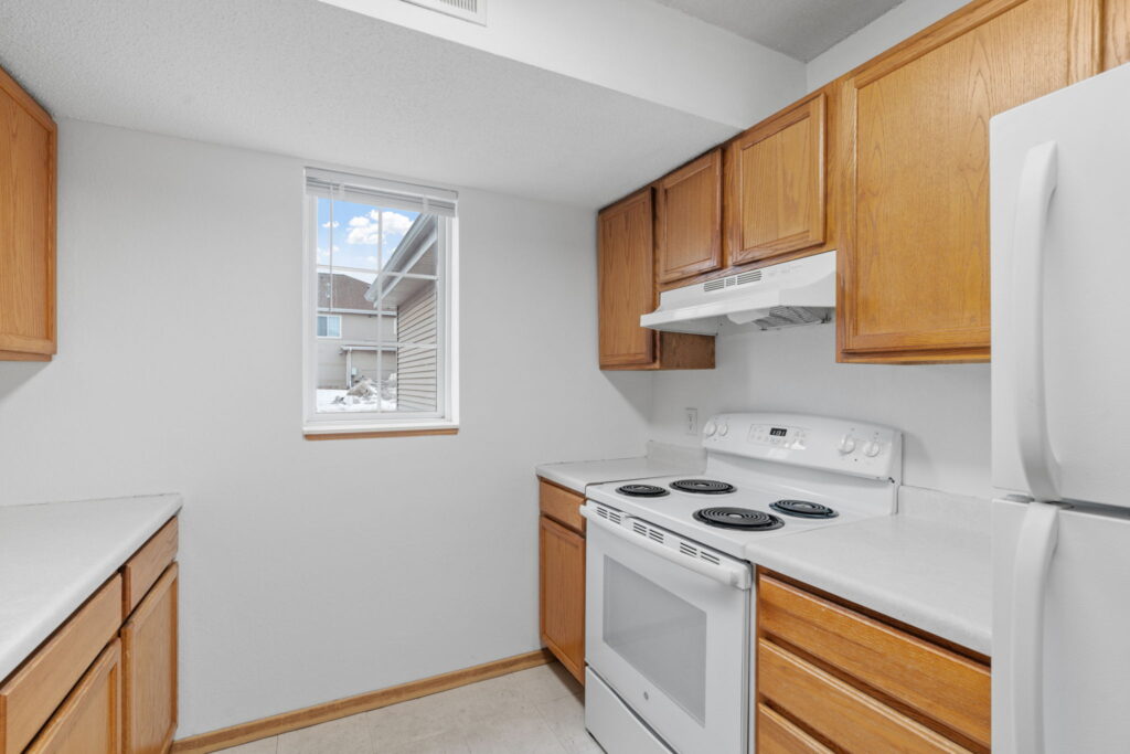 8-web-or-mls-1054 8th Ave-8