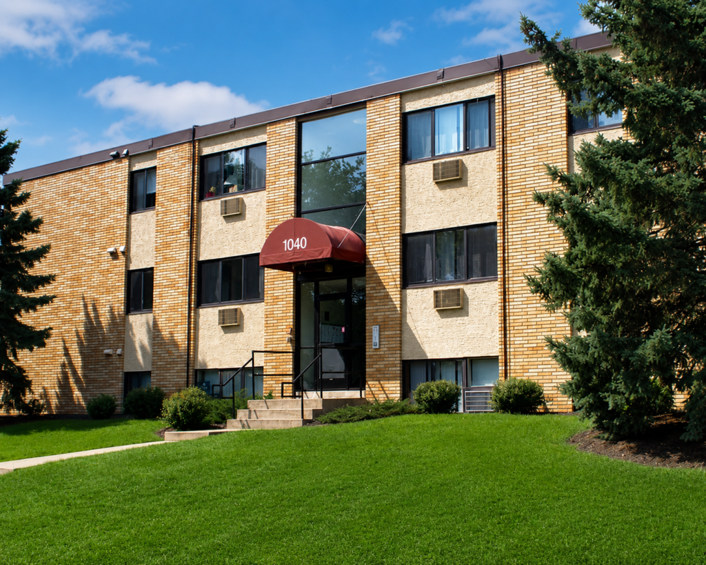 Clark Place Apartments Exterior South St. Paul
